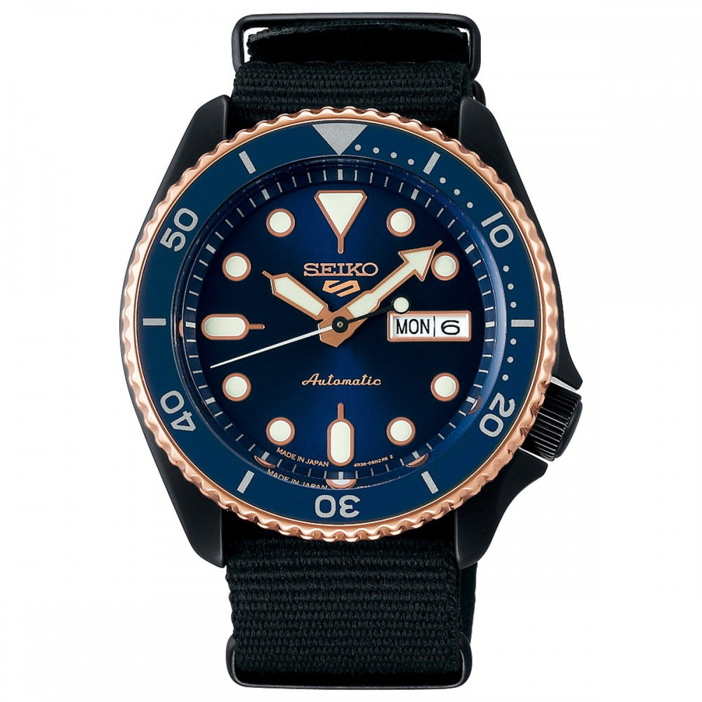 Seiko 5 Sports Automático – SBSA098 Esfera Azul / Correa NATO Negra